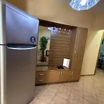 Leo Apts *