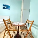 Leo Apts Apartment *