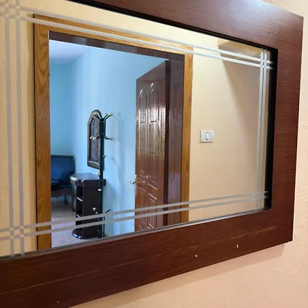 Leo Apts Appartamento *
