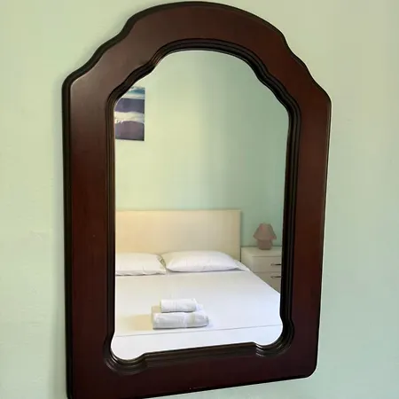 Leo Apts Appartamento Tirana